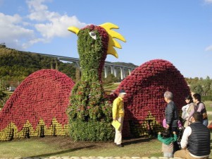 ボランティアによるフラワーガイドツアー