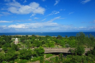 大阪湾を望む空のテラス