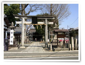 縣(あがた)神社