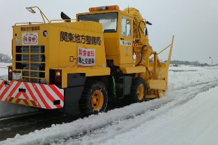 ロータリによる除雪（あわら市）