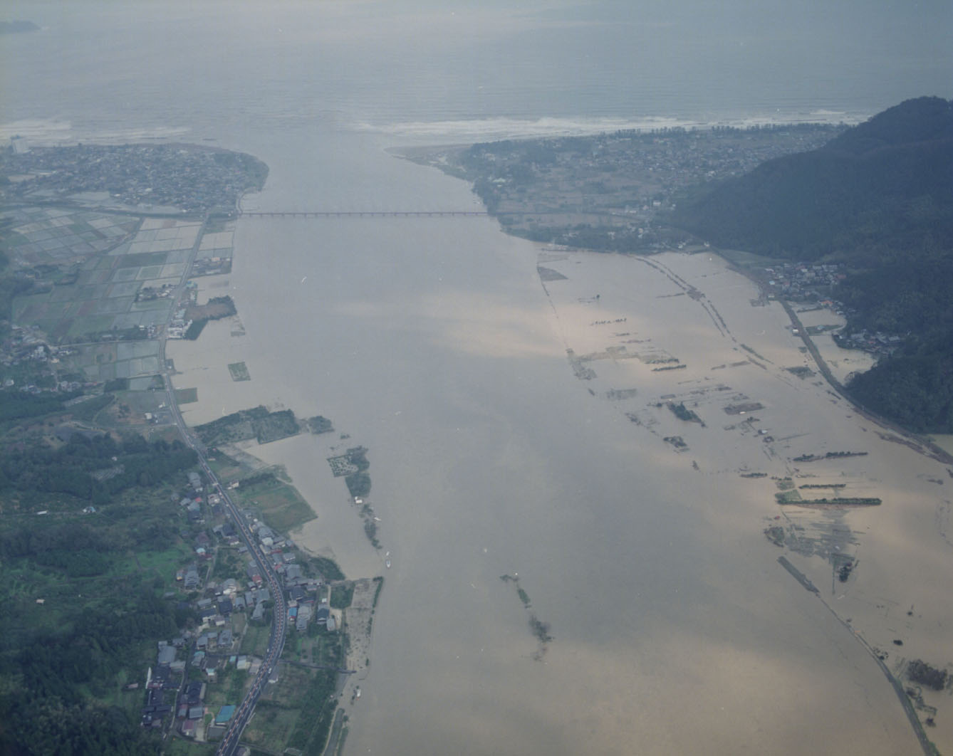 由良川河口