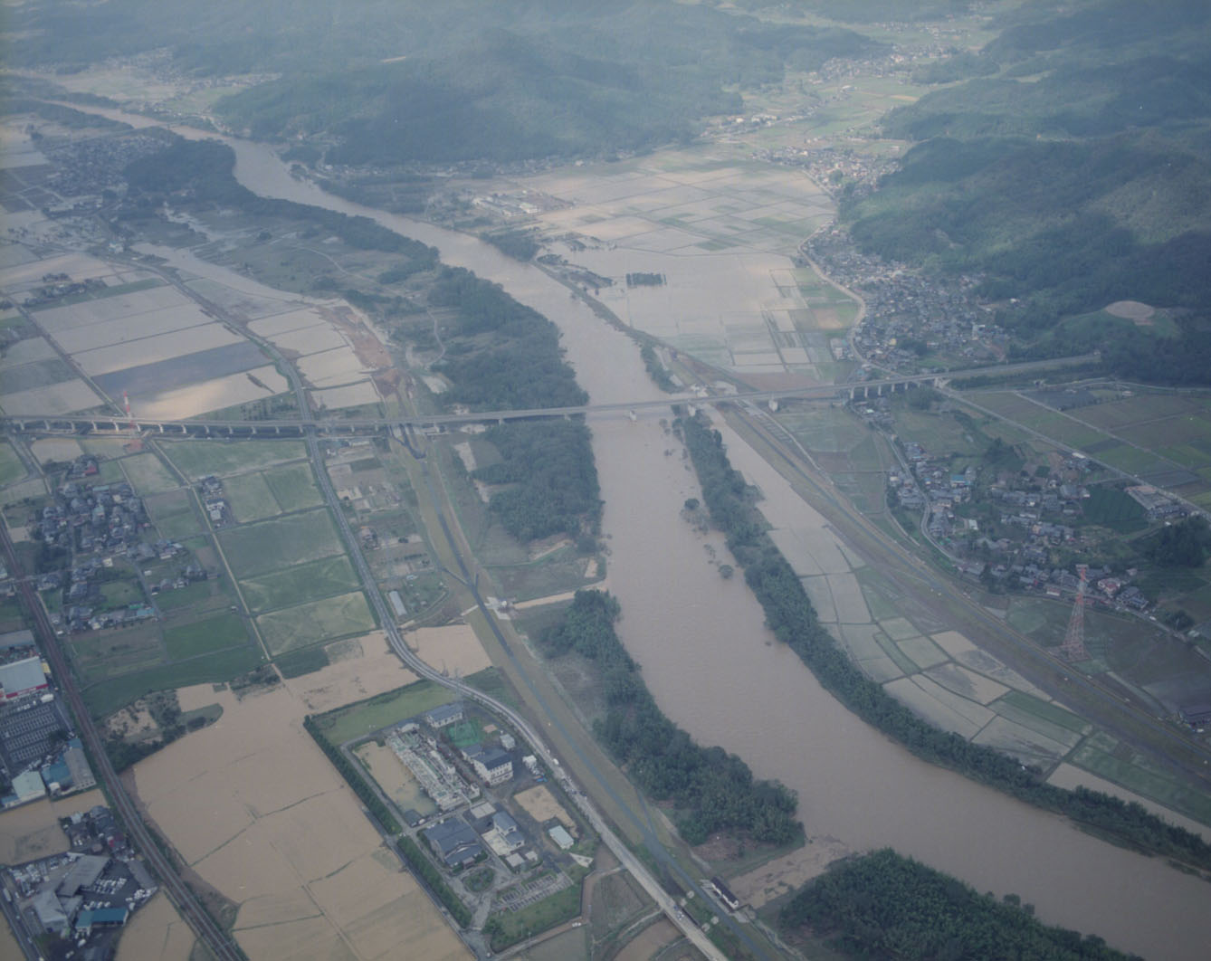 観音寺・私市付近