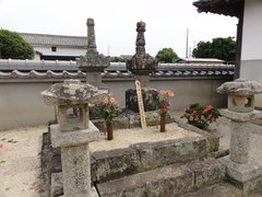 宝篋印塔