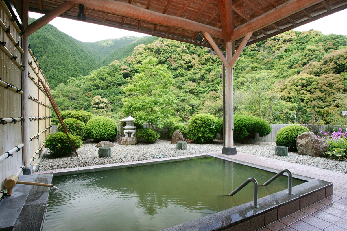 鶴の湯温泉