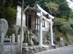 樮川真妻神社