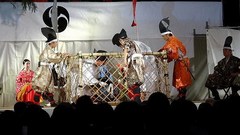 闘鶏の場面