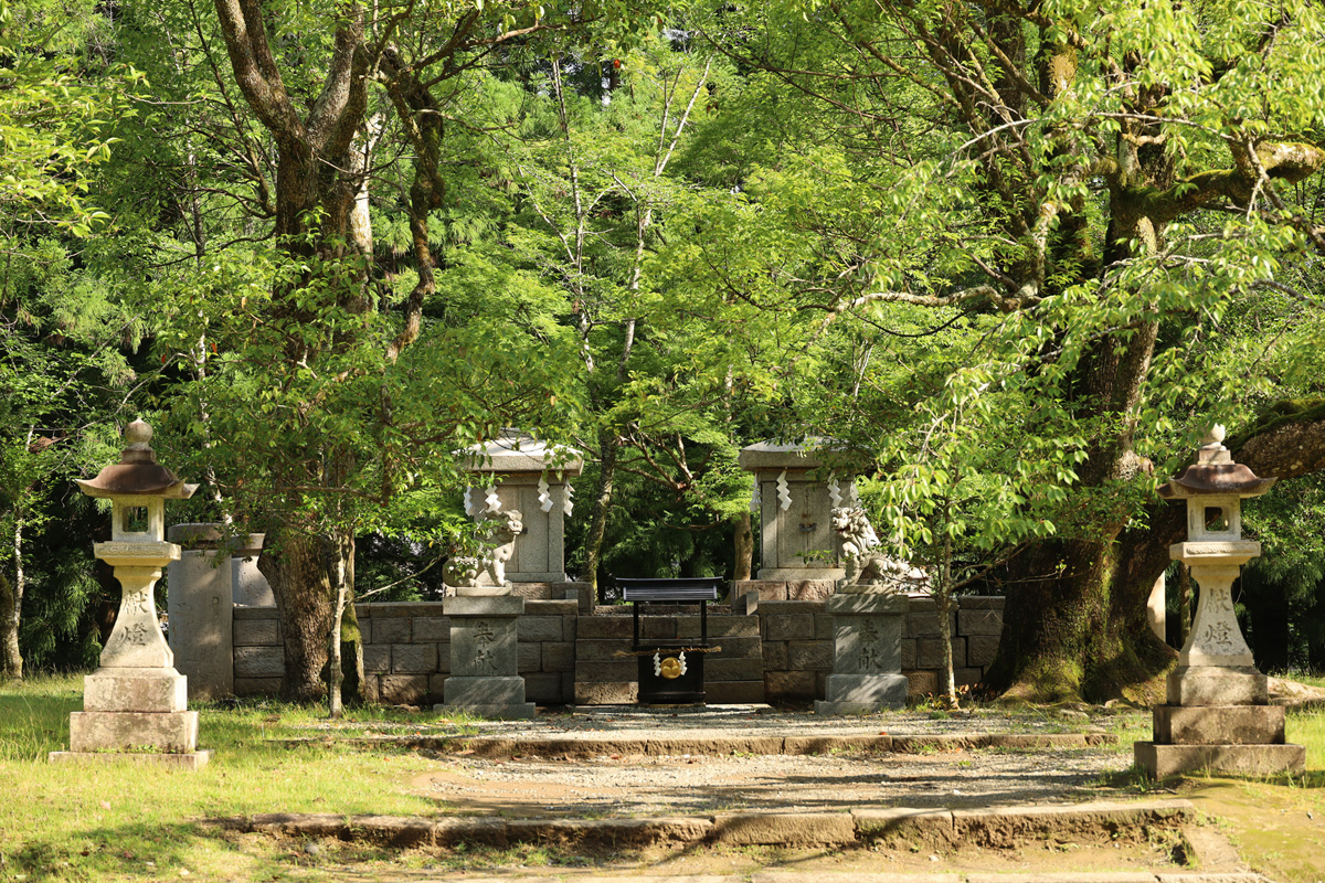 大斎原 石祠