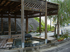 柳橋足湯
