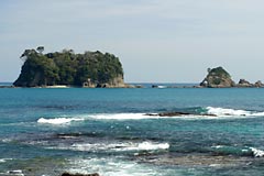 九龍島(左)と鯛島(右)