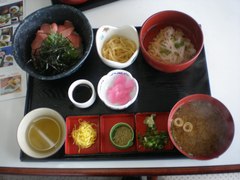 近大マグロ丼セット