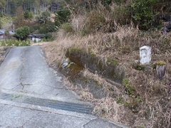 地蔵の周囲の風景
