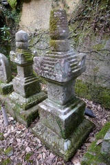 蔵土の宝篋印塔