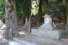 地主神社