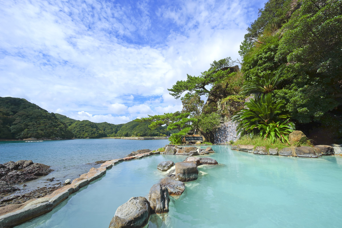 勝浦温泉