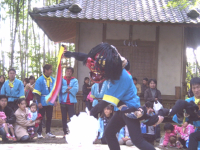 岡の獅子舞