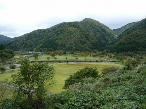 真名川ダム上流部