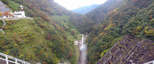 ダム堤頂