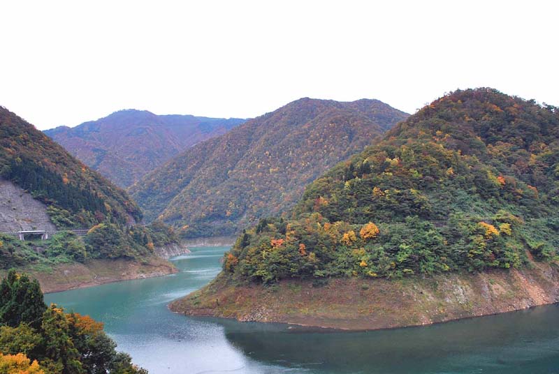 中流 下流方向