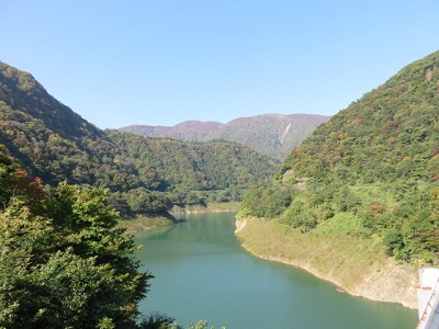 若生子大橋上流方向