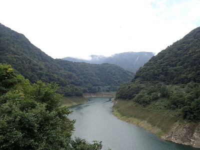 若生子大橋上流方向