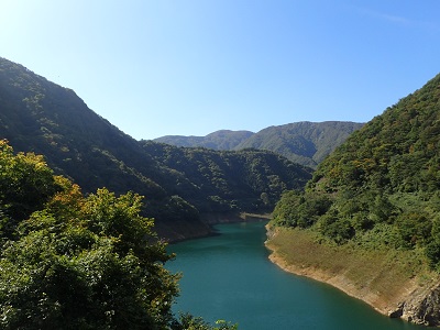 若生子大橋上流方向