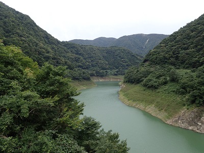 若生子大橋上流方向