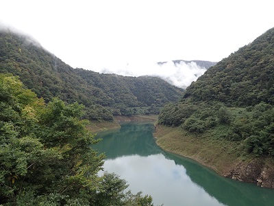 若生子大橋上流方向