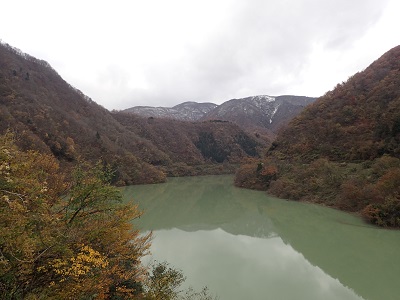 若生子大橋上流方向