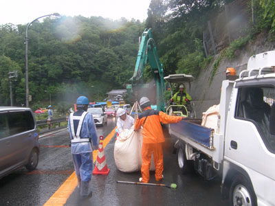 2018年7月豪雨　土砂崩落対応