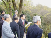 北側国土交通大臣が国営飛鳥歴史公園を視察