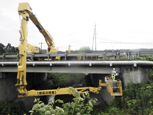 橋梁点検車画像