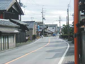開通後の日置前平ヶ崎交差点付近